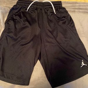 Nike Jordan basketball shorts boys size Medium